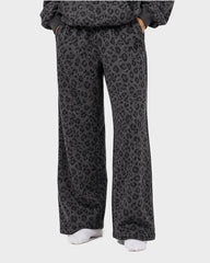Minimalist Straight-Leg Stretch Sweatpants