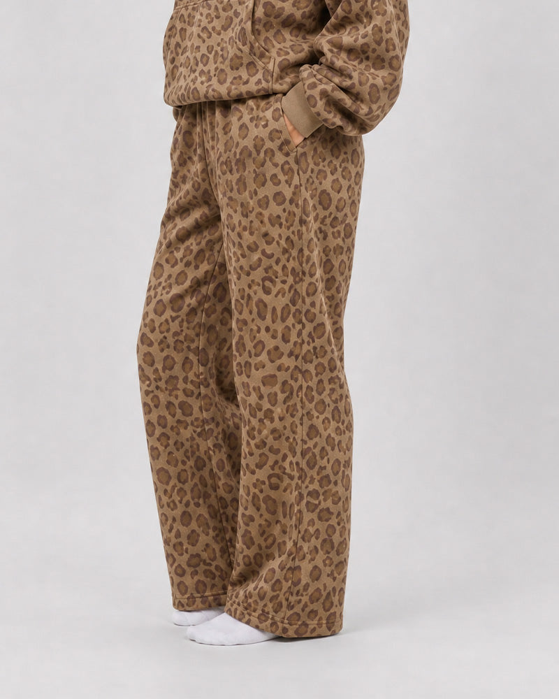 Minimalist Straight-Leg Stretch Sweatpants