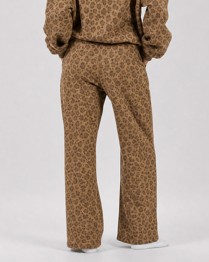 Minimalist Straight-Leg Stretch Sweatpants