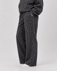 Minimalist Straight-Leg Stretch Sweatpants