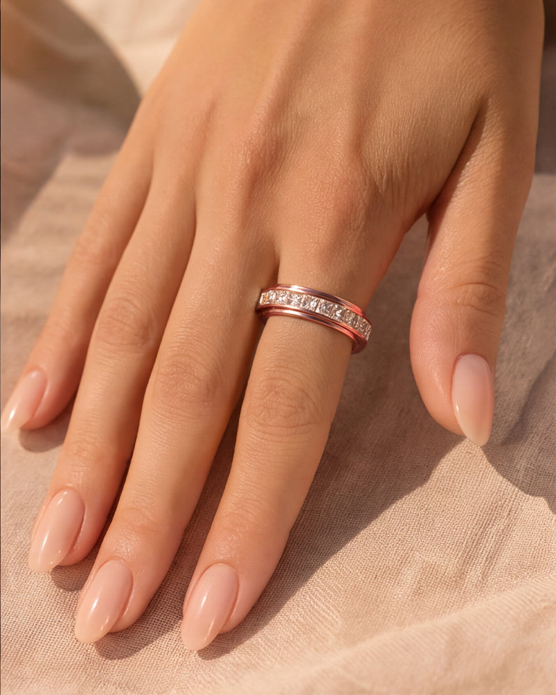 Titanium Steel Cubic Zirconia Spinner Ring